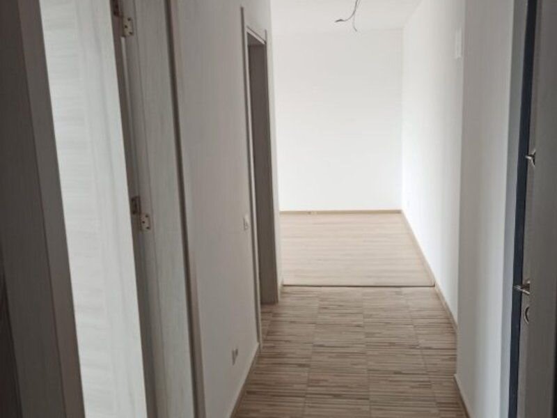 Dealul Cucului, sect.4/ zona Mall Grand Arena, 3cam.dec/  parc T.Arghezi