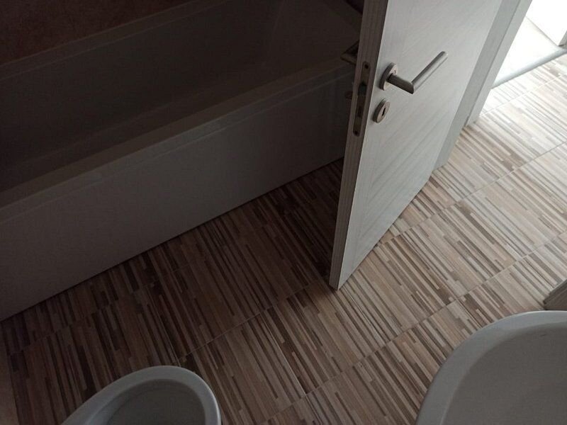 Dealul Cucului, sect.4/ zona Mall Grand Arena, 3cam.dec/  parc T.Arghezi